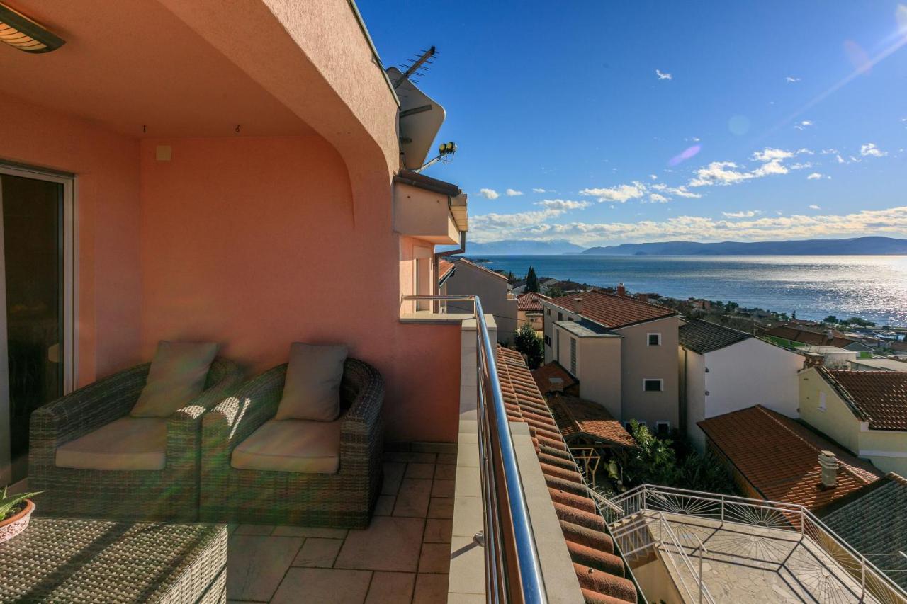 Apartments Hana Crikvenica Exteriör bild